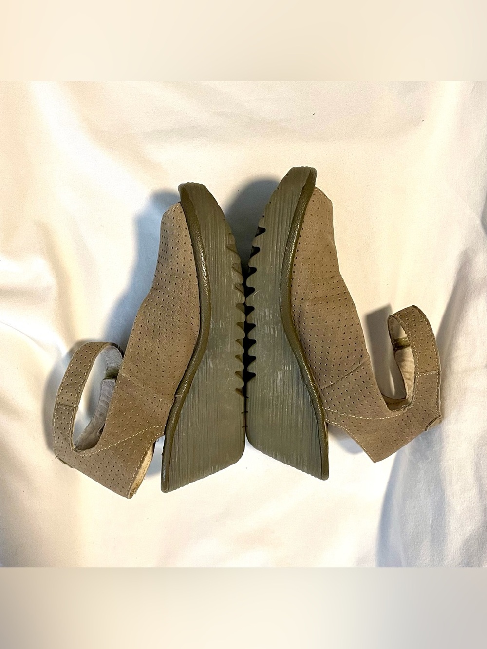 Fly London Yala Perforated Wedge Sandals-Taupe-Ankle Strap/Open Toe-Wm Sz 6 1/2 - Picture 5 of 8
